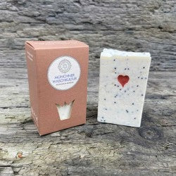 Theatiner – Weiße Mangobutter-Seife mit Bio-Mohn-Peeling